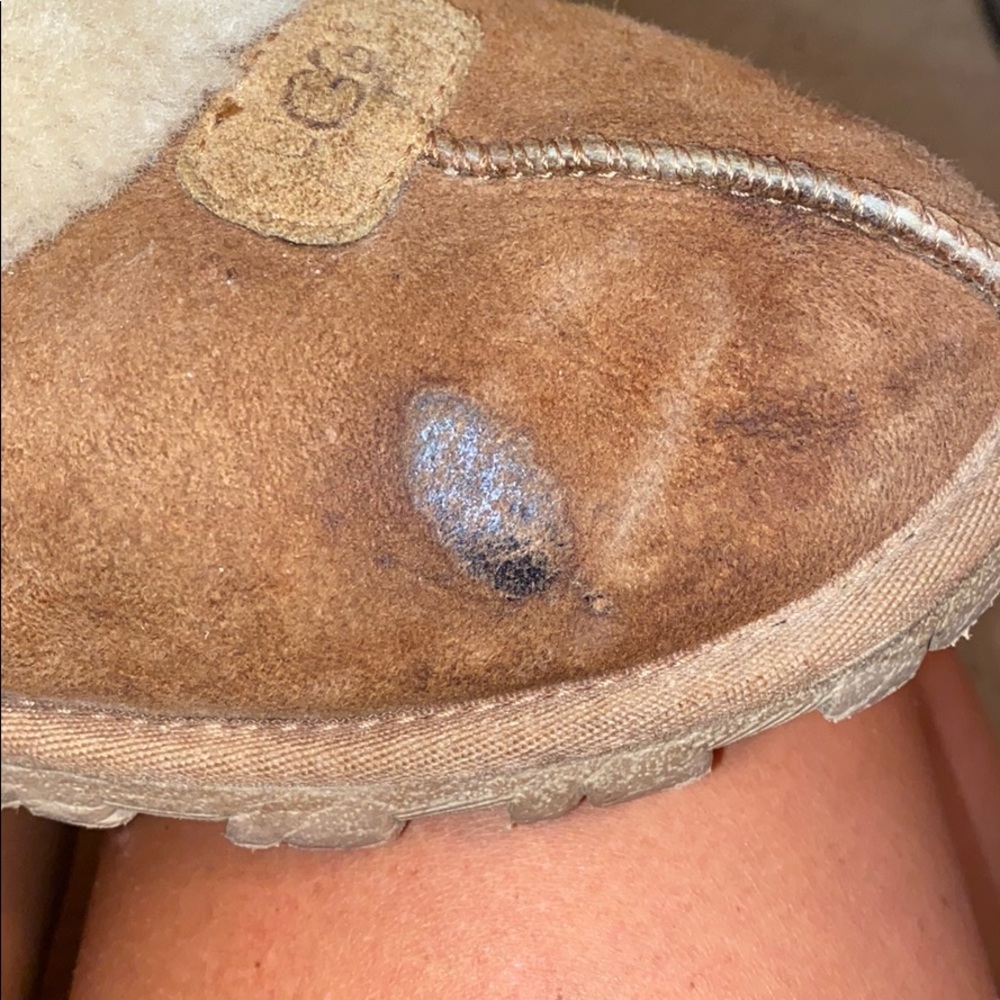 ugh slippers - Picture 3 of 3